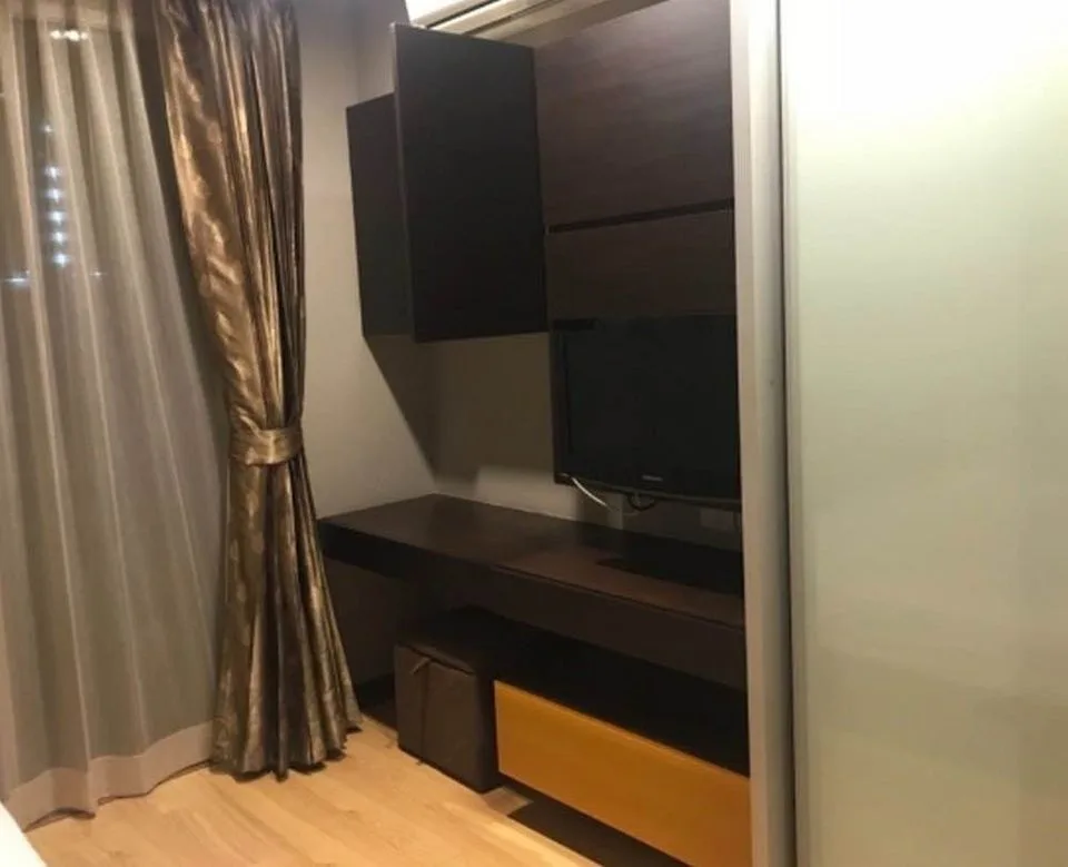Property photos for Silom Grand Terrace