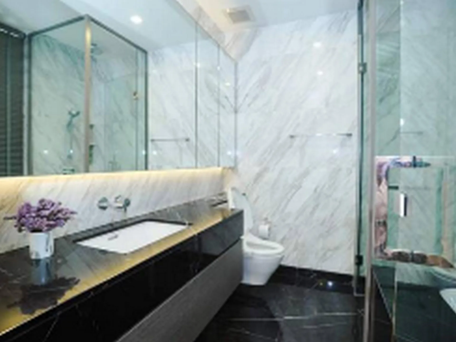 Property photos for Saladaeng One