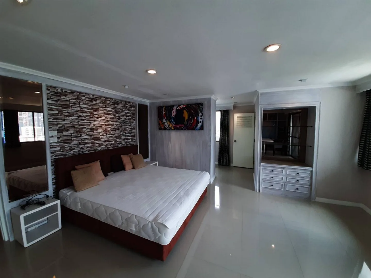 Property photos for Beverly Tower Condo