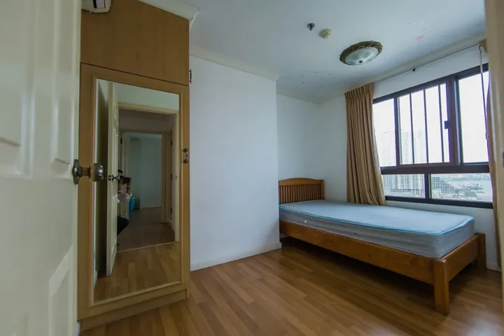 Property photos for Lumpini Place Narathiwas - Chaopraya