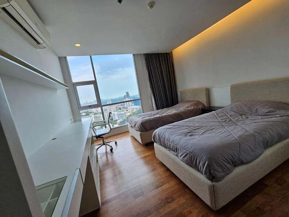Property photos for Sathorn Heritage