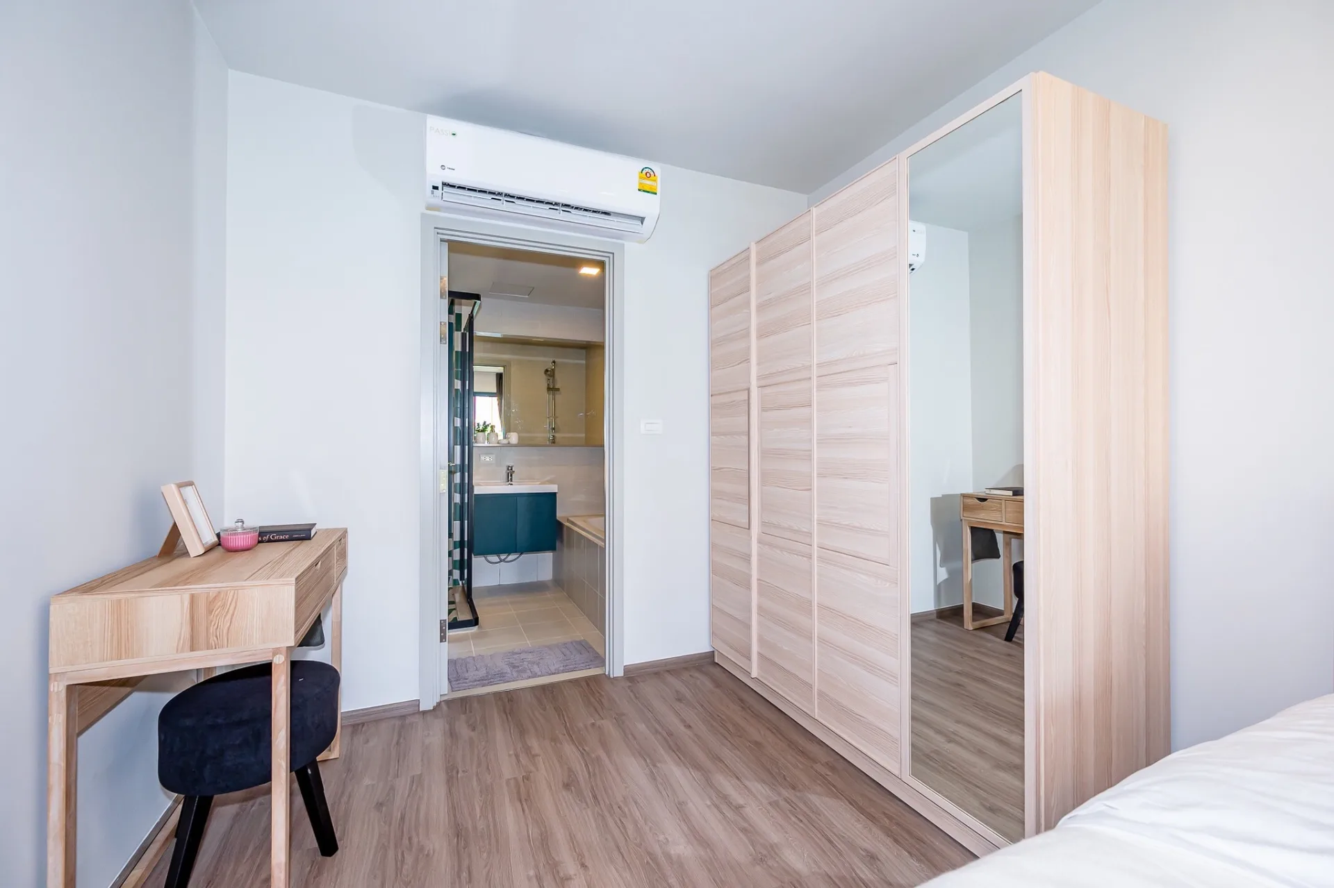 Property photos for THE BASE Sukhumvit 50