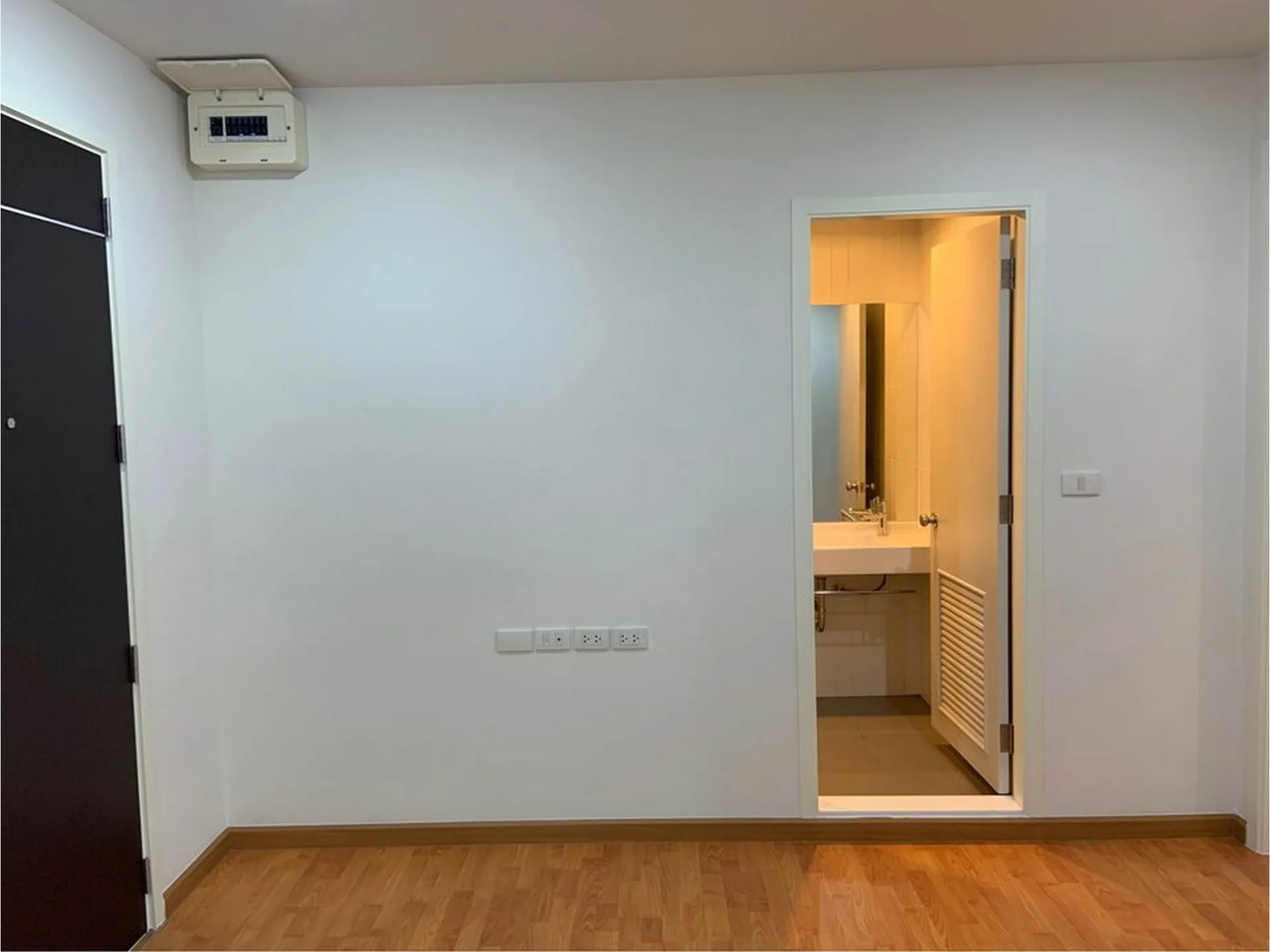 Property photos for The President Sathorn - Ratchaphruek 2