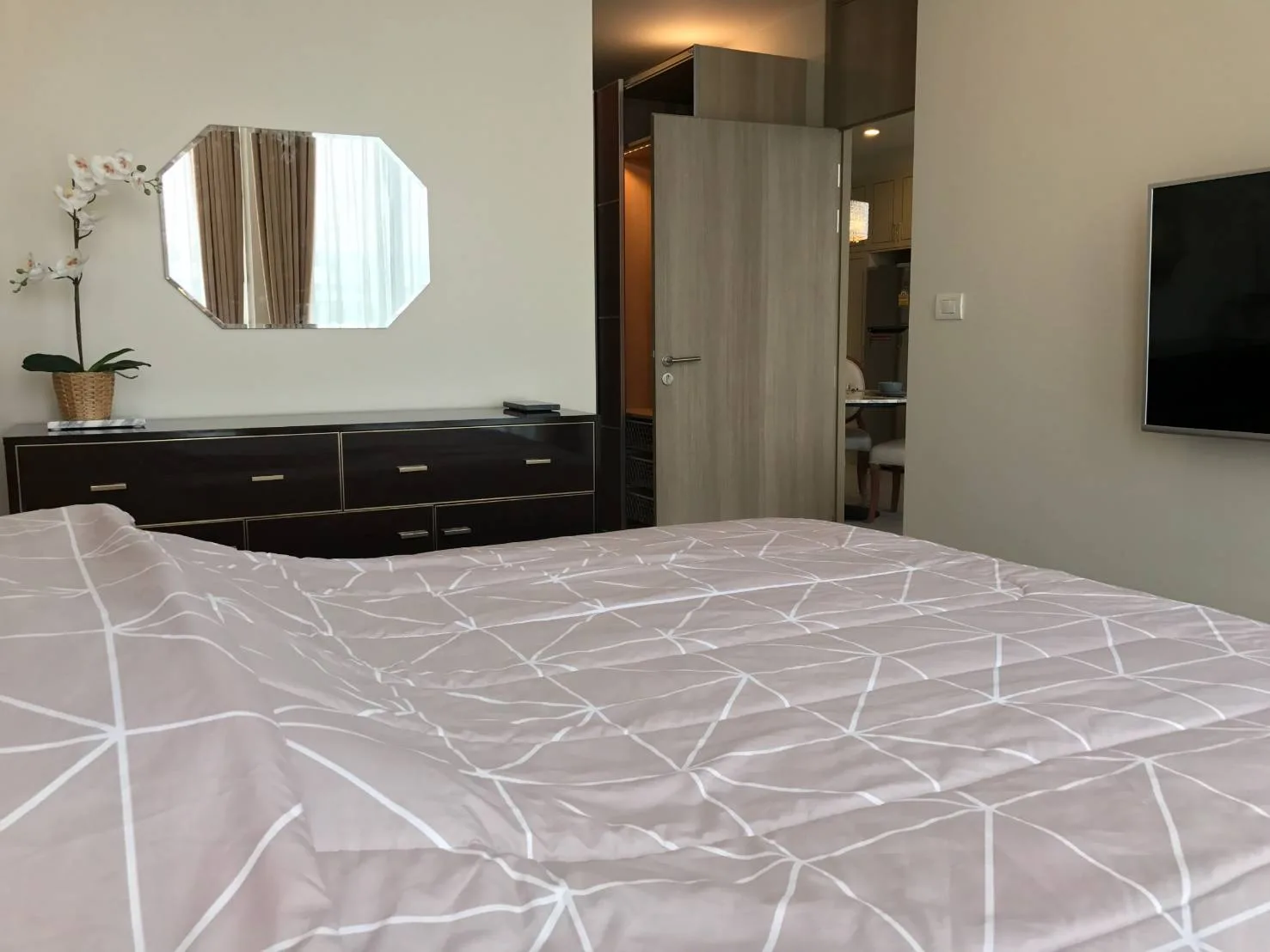 Property photos for Noble Ploenchit