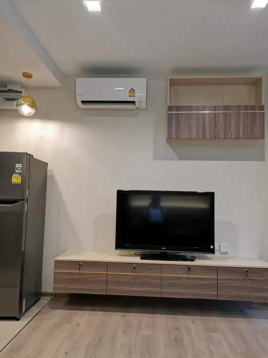Property photos for THE LINE Phahonyothin Park