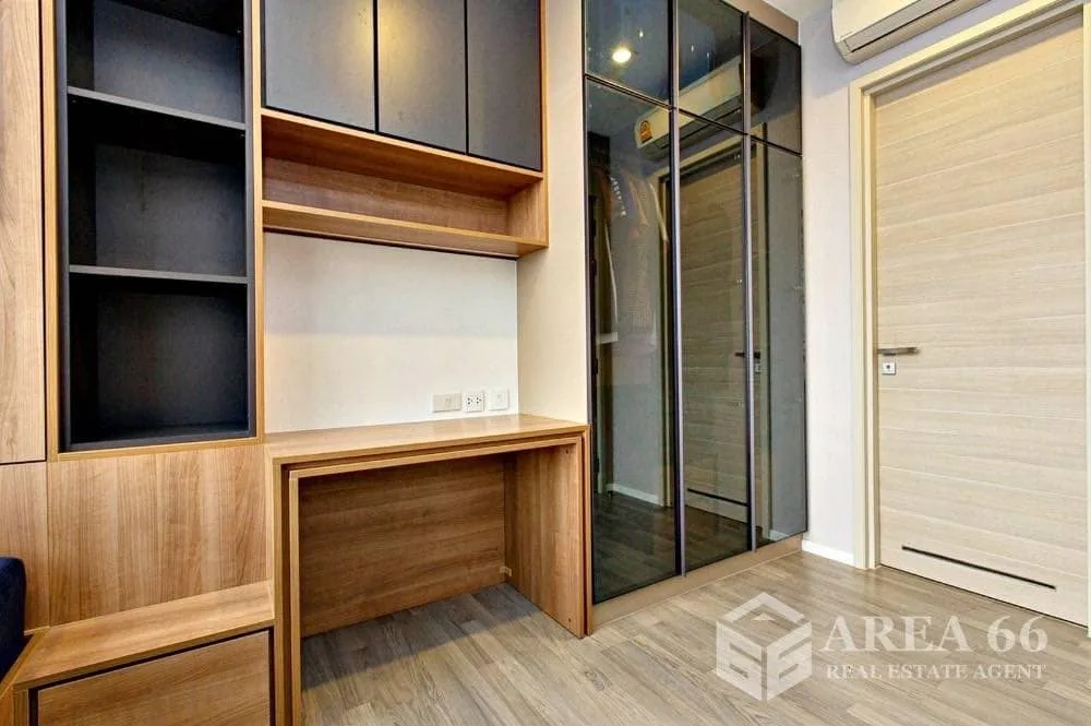 Property photos for The Room Sathorn - St.Louis
