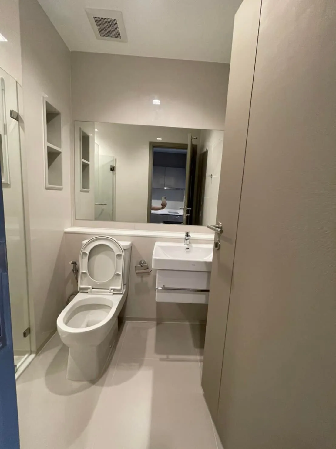 Property photos for LIFE Asoke - Rama 9