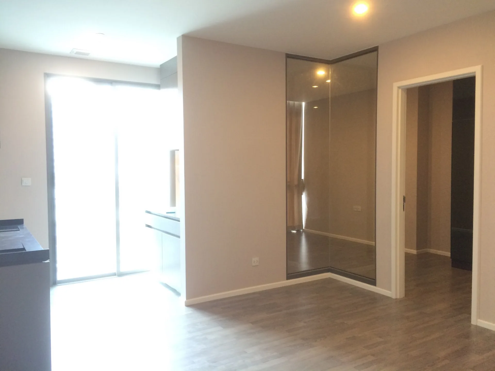Property photos for The Room Sukhumvit 69