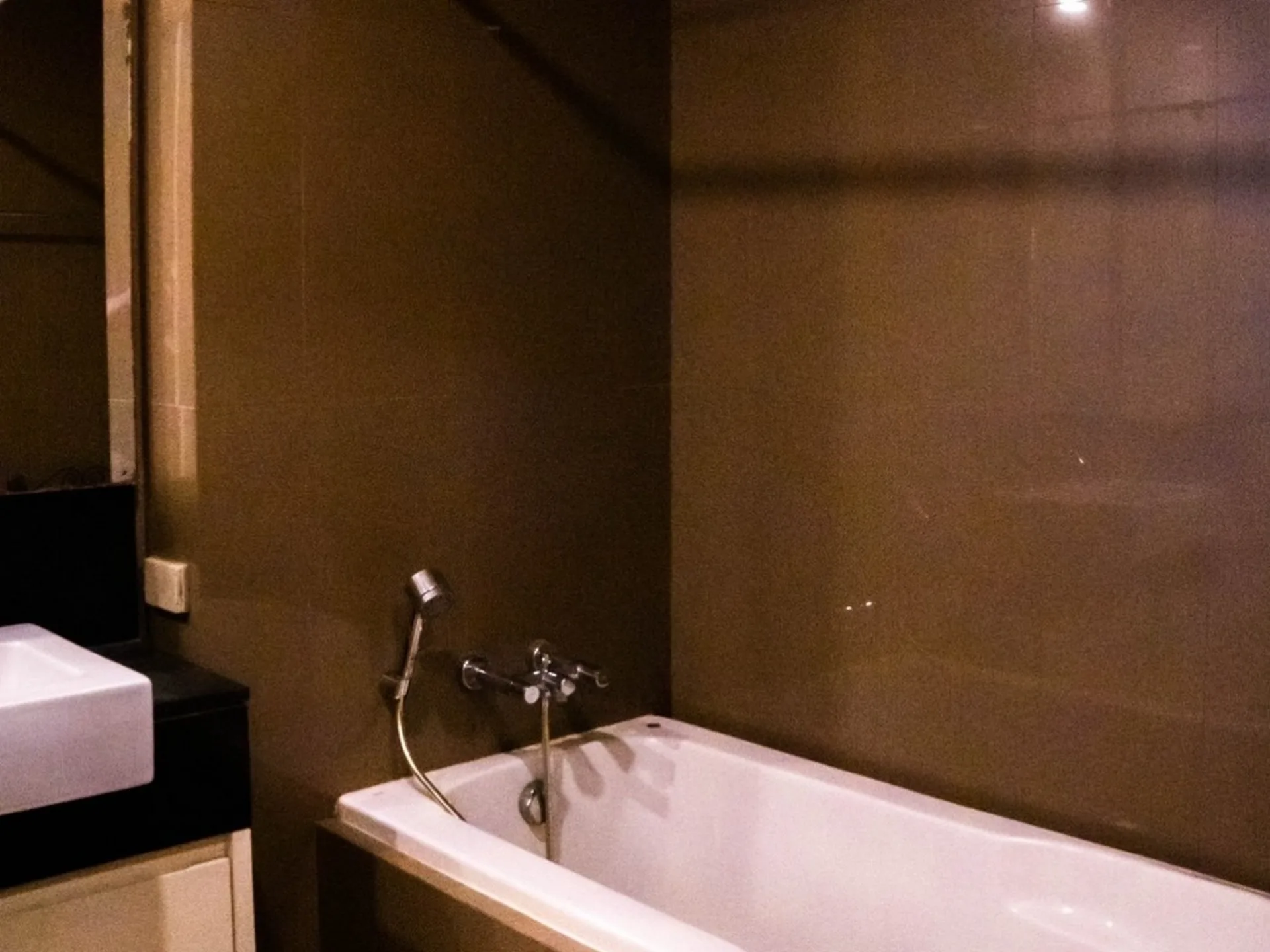 Property photos for Siri On 8