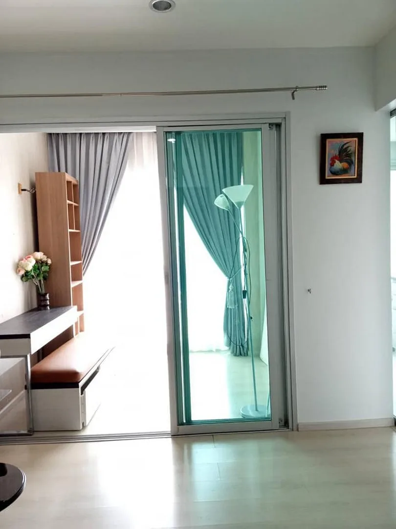 Property photos for Life Ratchadapisek