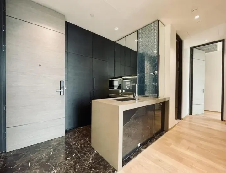 Property photos for 28 Chidlom