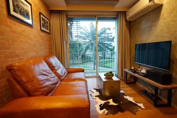 Property photos for THE LINE Phahonyothin Park