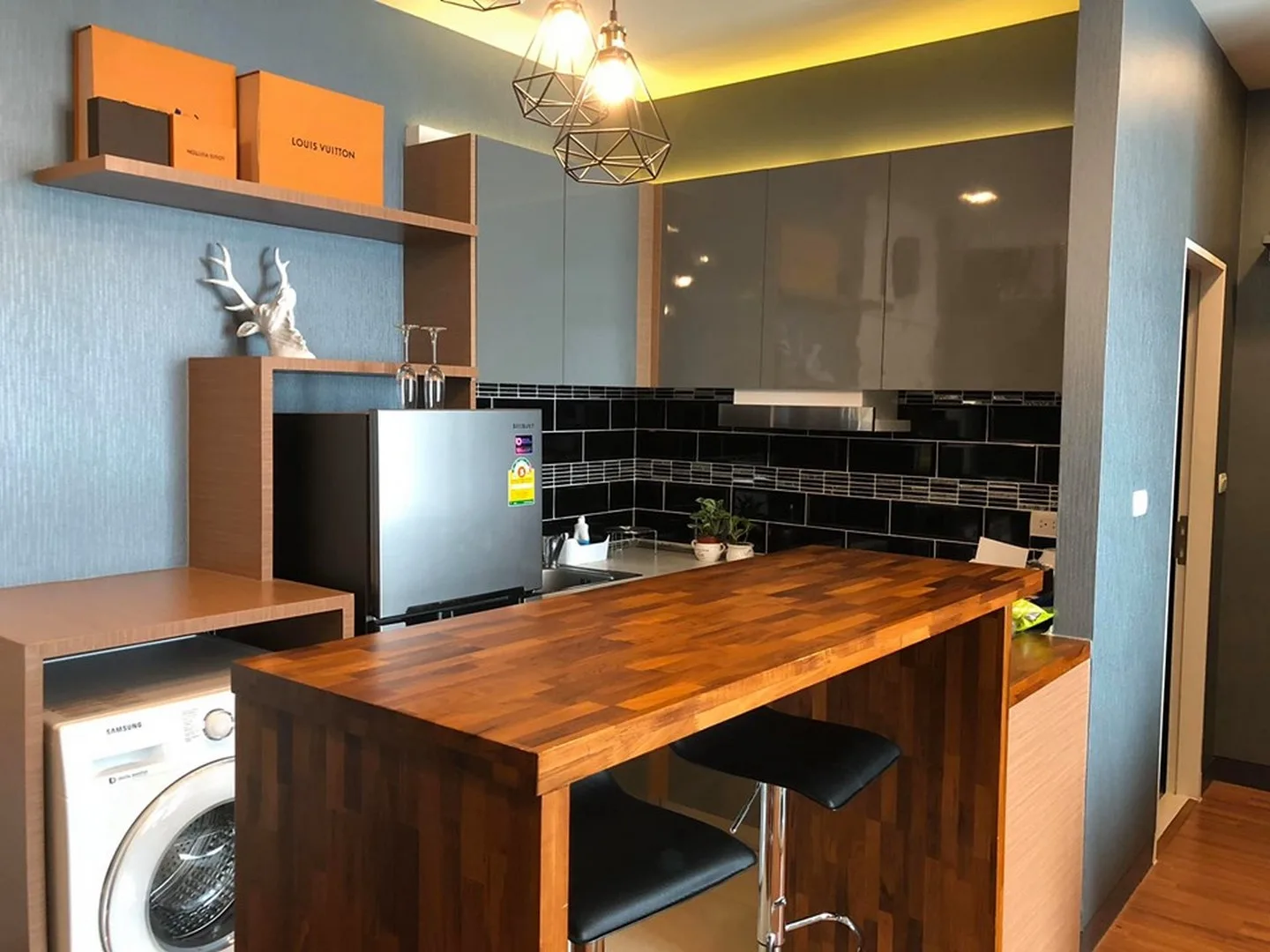 Property photos for Vantage Ratchavipa