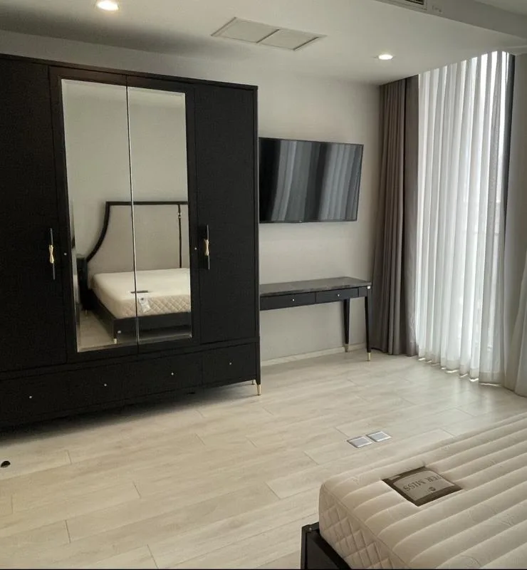 Property photos for Noble Ploenchit
