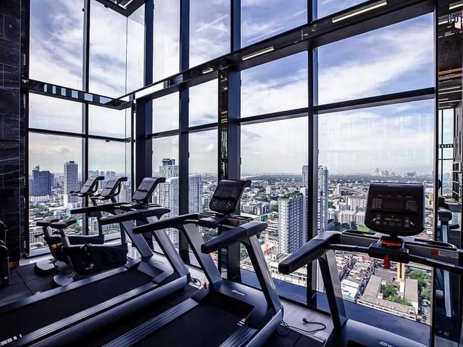Property photos for Knightsbridge Prime Onnut