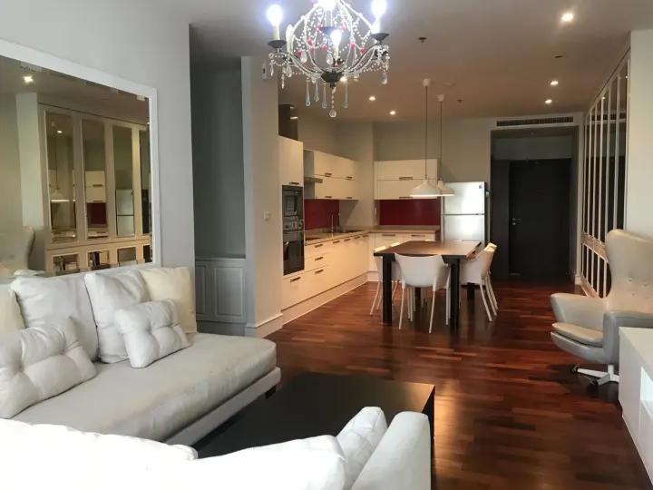 Property photos for Noble Ora