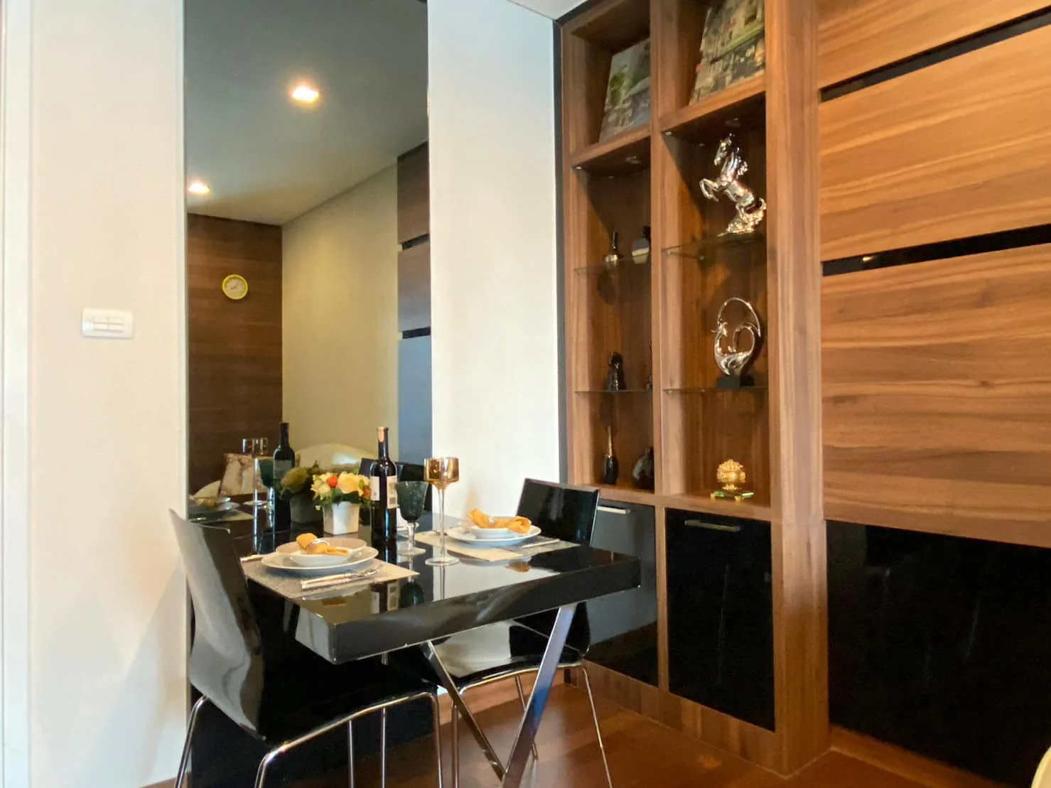 Property photos for Ivy Thonglor
