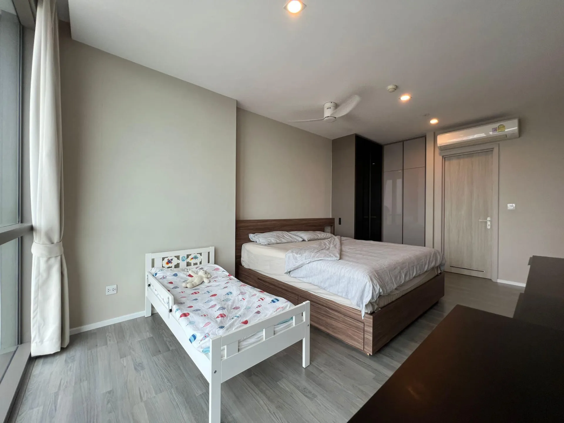 Property photos for 333 Riverside