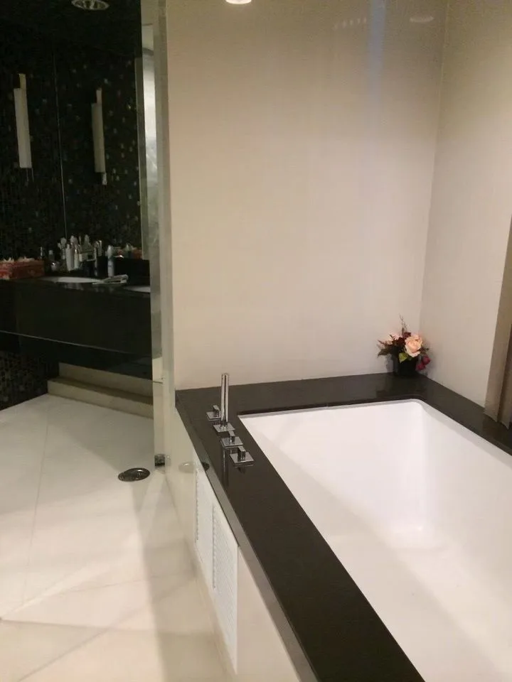 Property photos for Chamchuri Square Residence