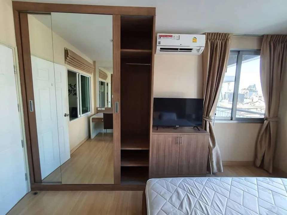 Property photos for Life @ Sathorn 10