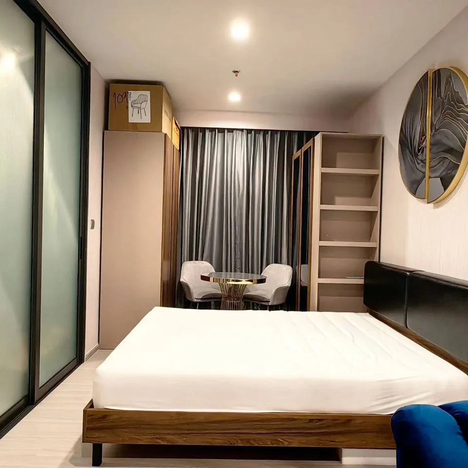 Property photos for Life Asoke Hype