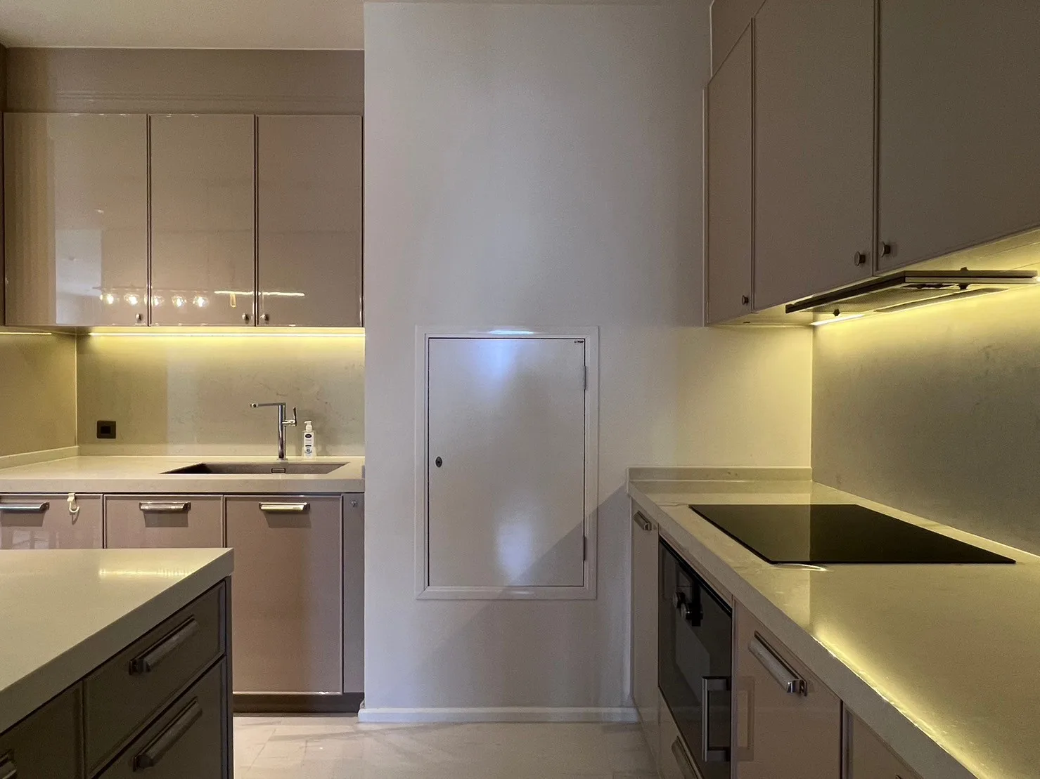 Property photos for Kraam Sukhumvit 26