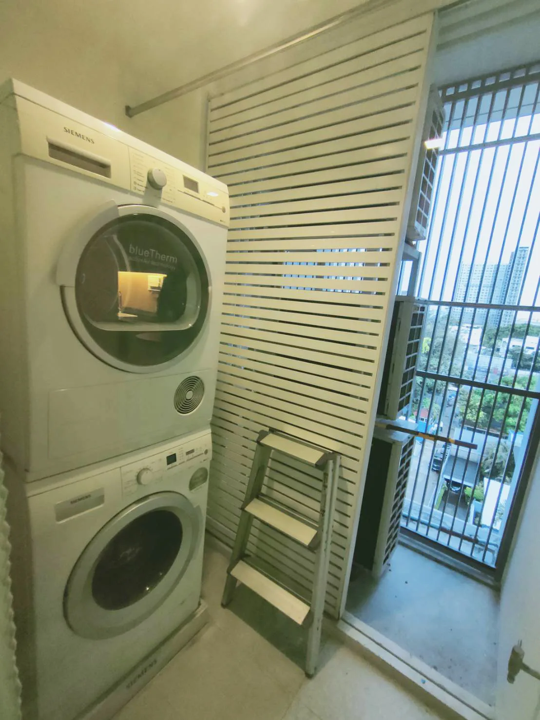 Property photos for The Room Sukhumvit 40