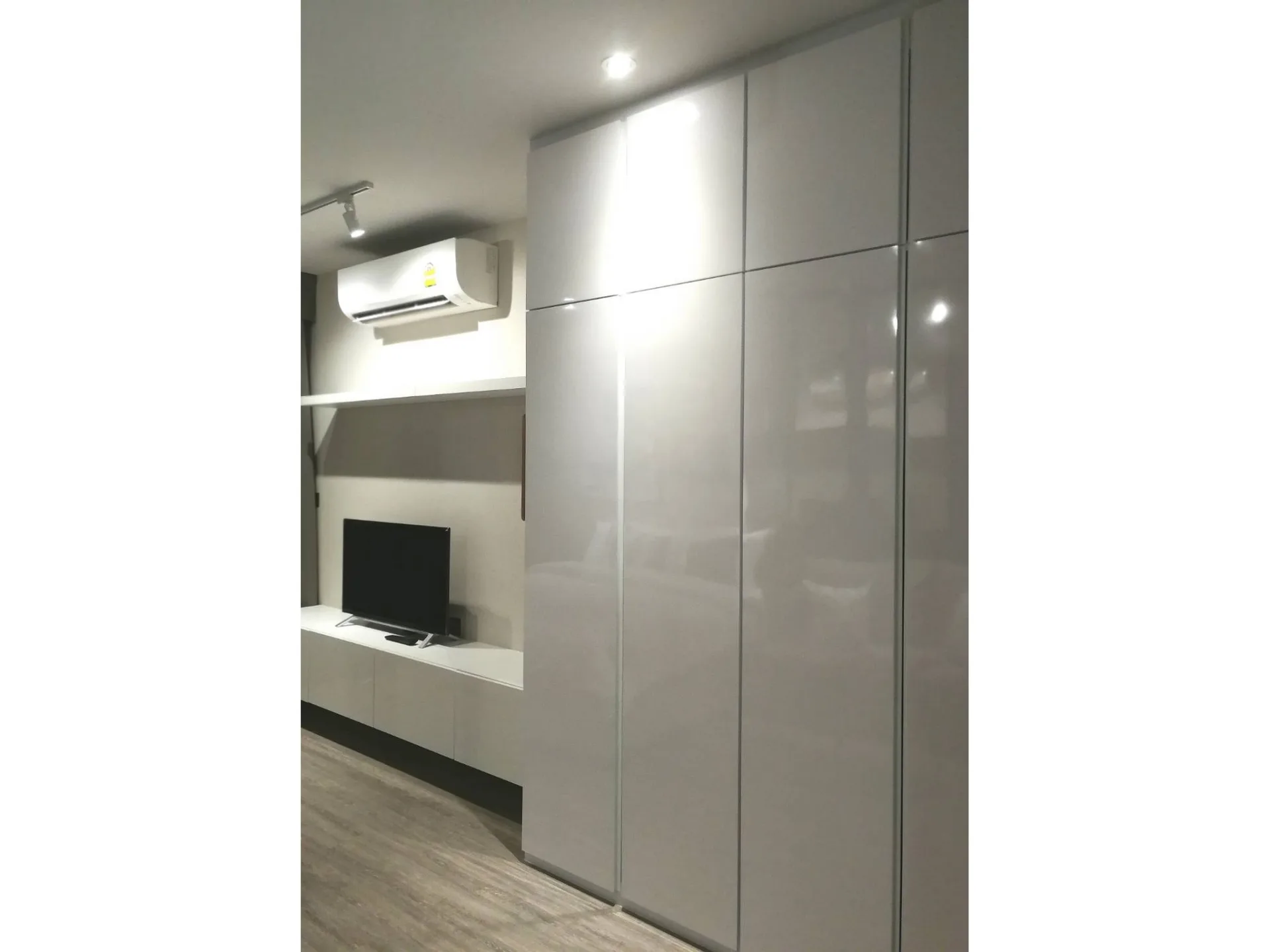 Property photos for Rhythm Ekkamai