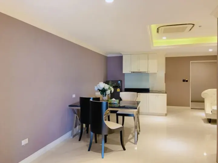 Property photos for State Tower