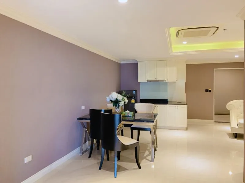 Property photos for State Tower