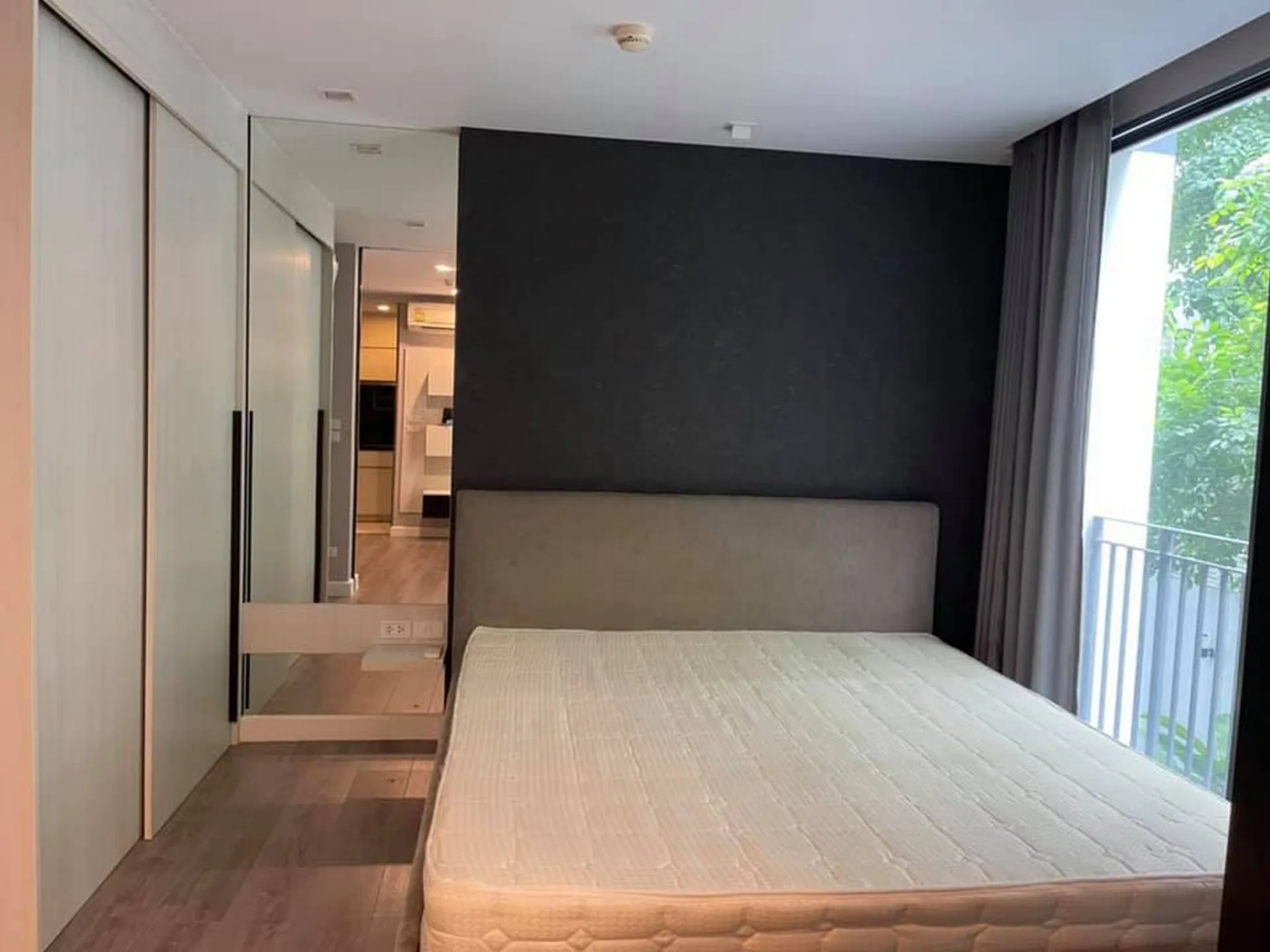 Property photos for The Room Sukhumvit 40