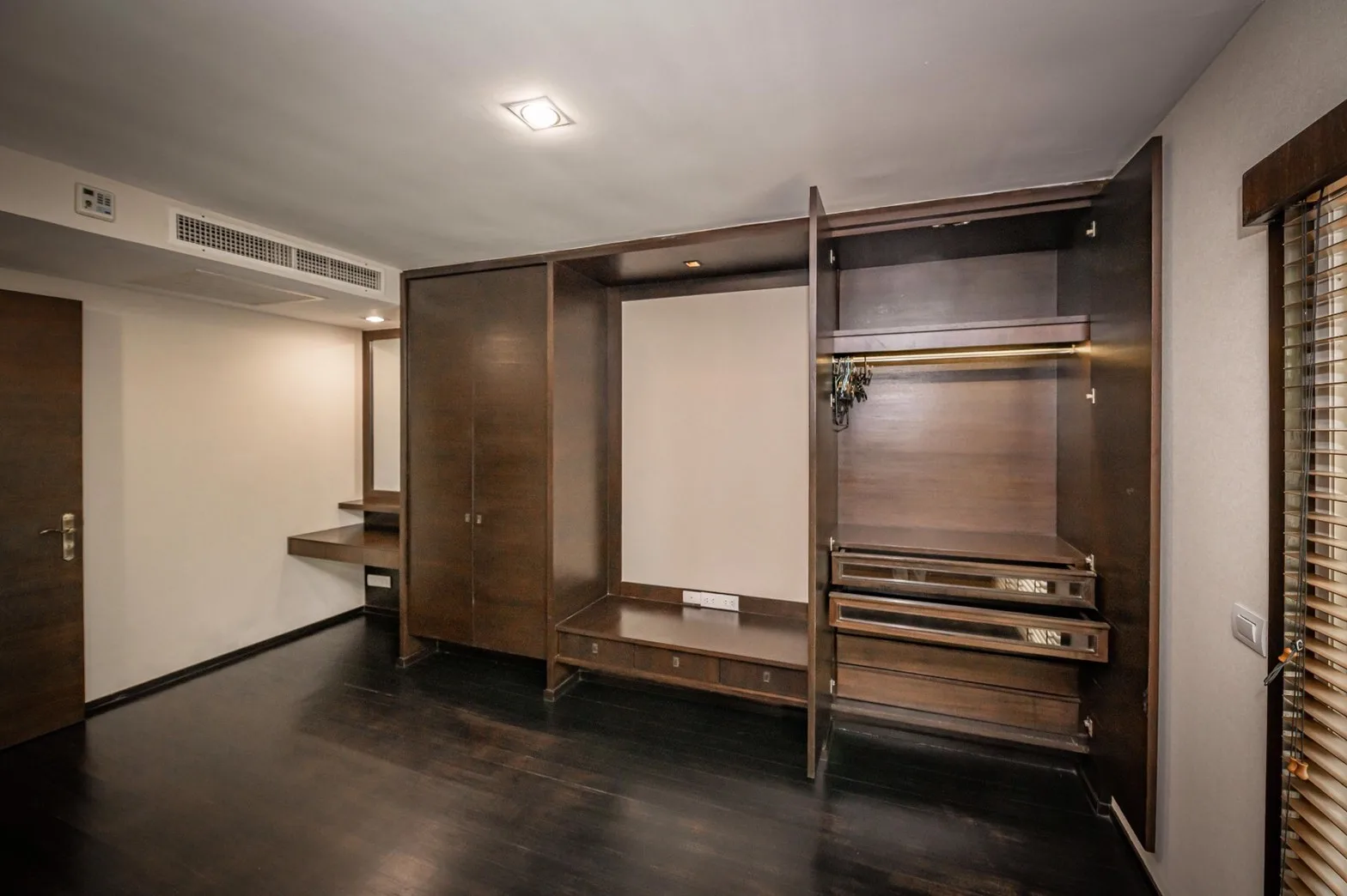 Property photos for Silver Heritage