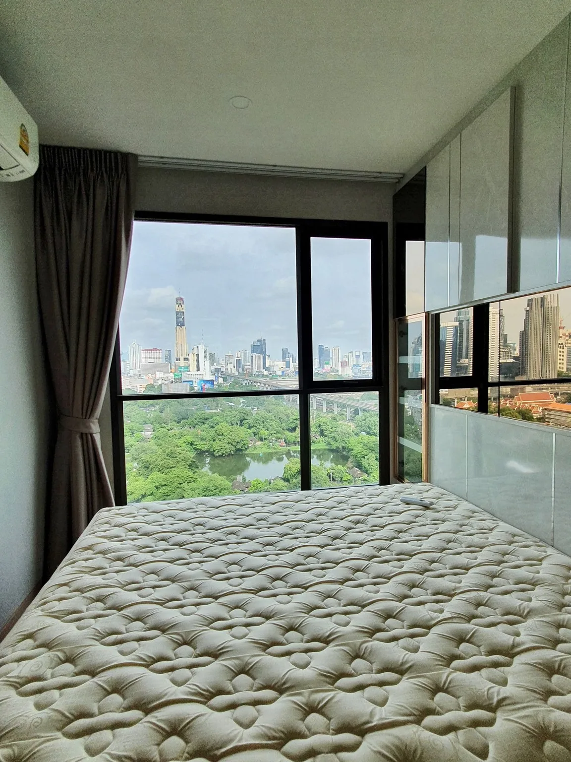Property photos for Lumpini Suite Phetchaburi - Makkasan