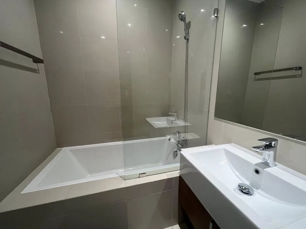 Property photos for Noble Reveal