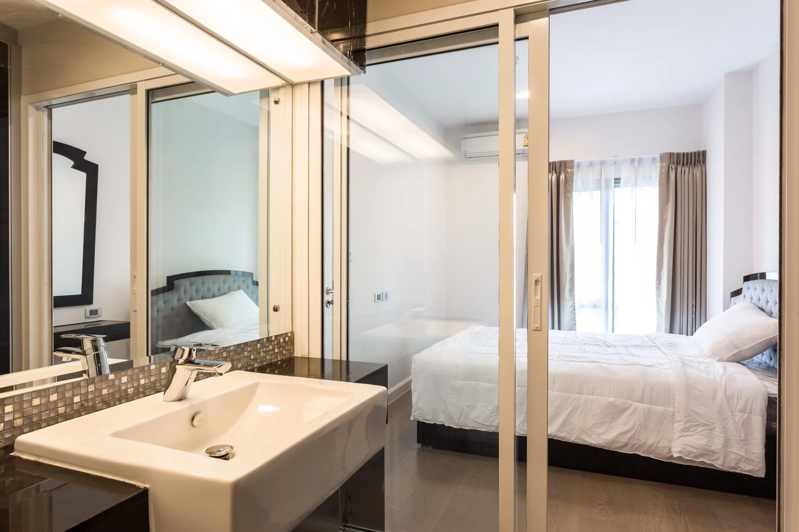 Property photos for The Crest Sukhumvit 34