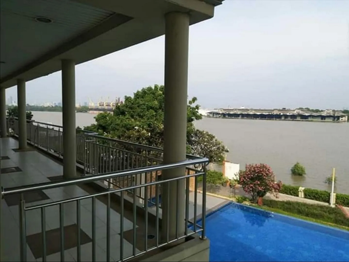 Property photos for Lumpini Place Narathiwas - Chaopraya