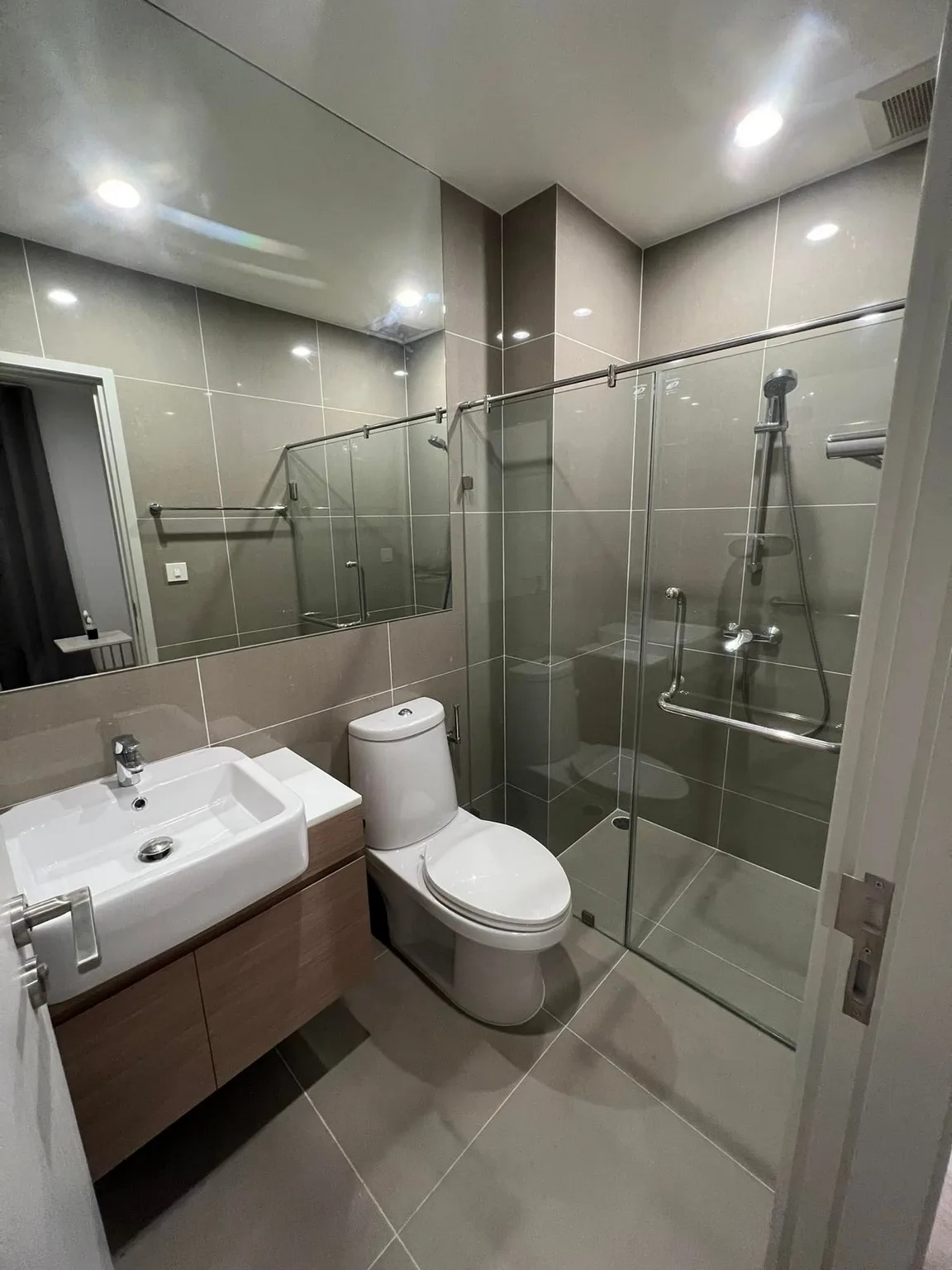 Property photos for Noble Revolve Ratchada