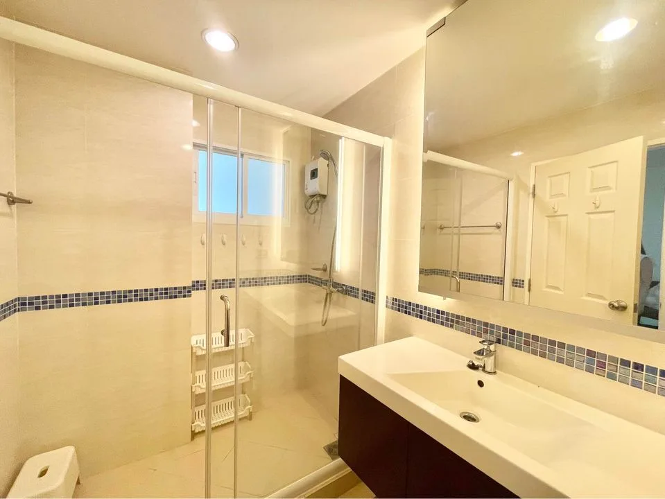 Property photos for Life Sukhumvit 65