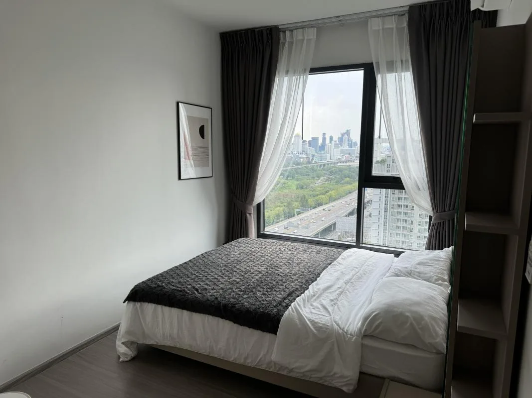 Property photos for Life Asoke Hype