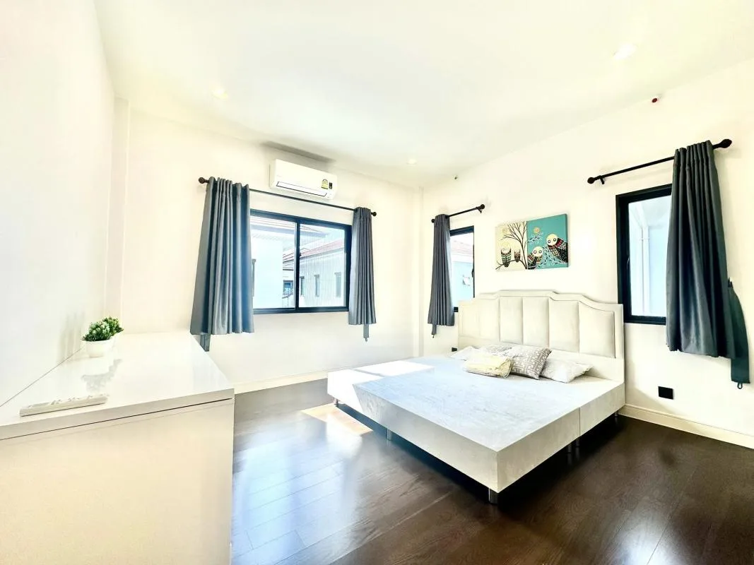 Property photos for Setthasiri Krungthep Kreetha 1