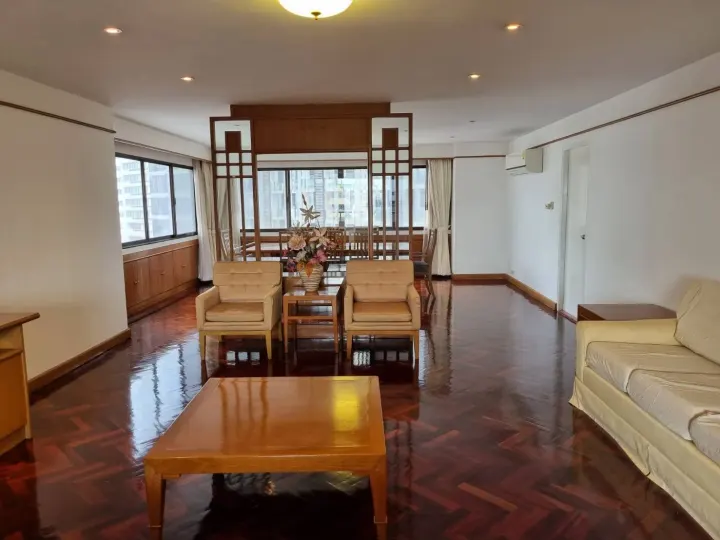 Property photos for Four Wings Mansion