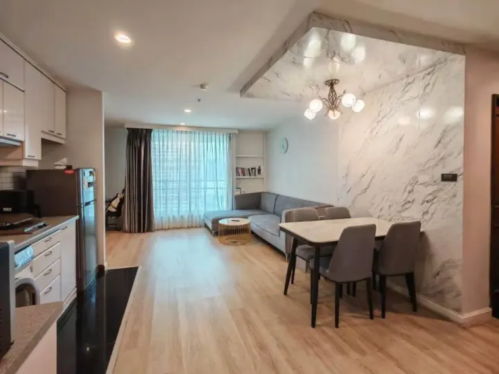 Property photos for Baan Pathumwan