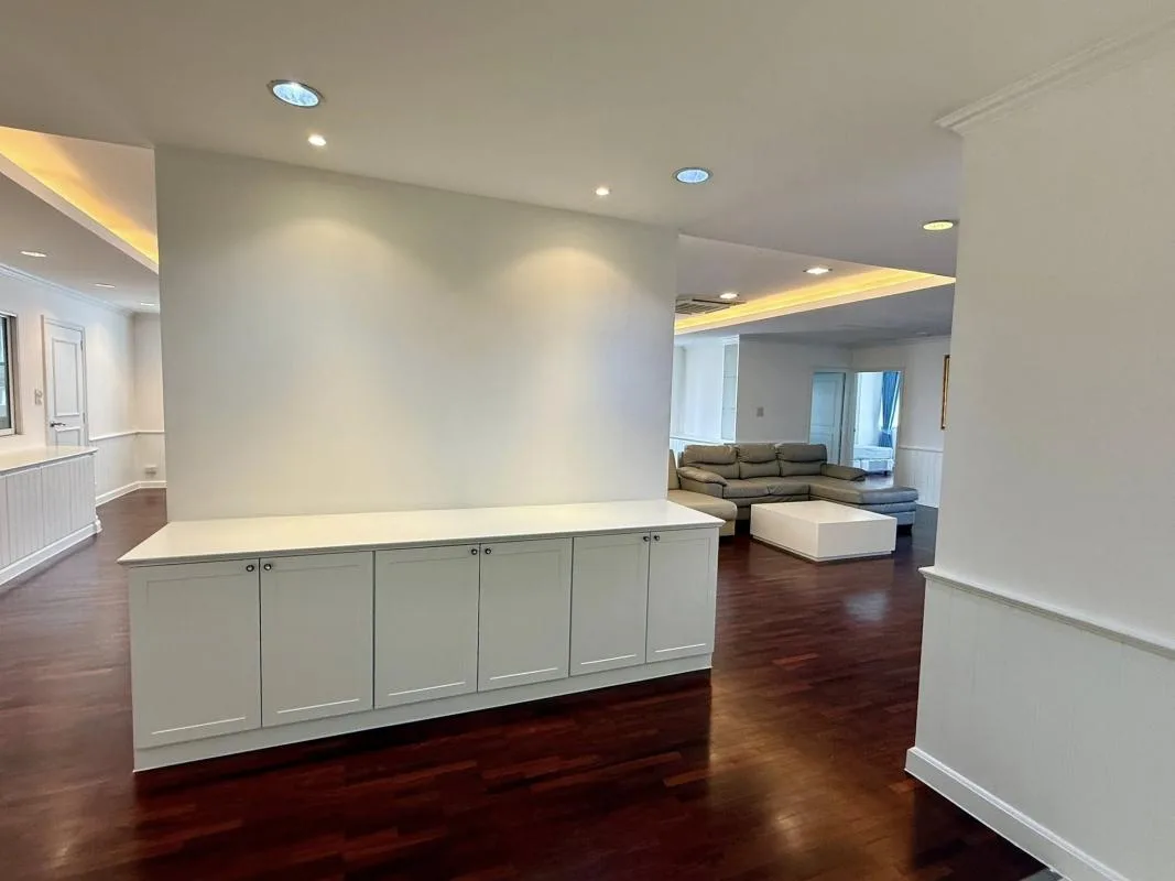 Property photos for D.S. Tower 1 Sukhumvit 33