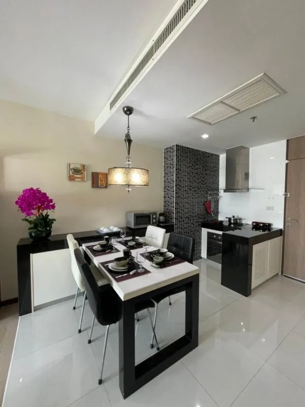 Property photos for Noble Remix