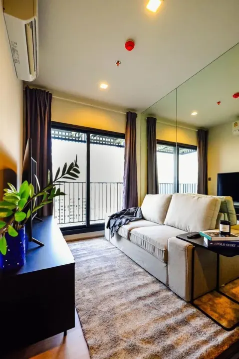 Property photos for Life Asoke Hype