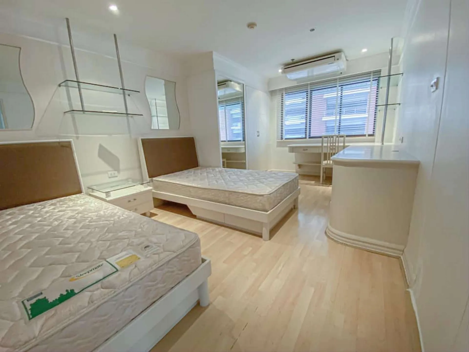 Property photos for The Royal Place 2
