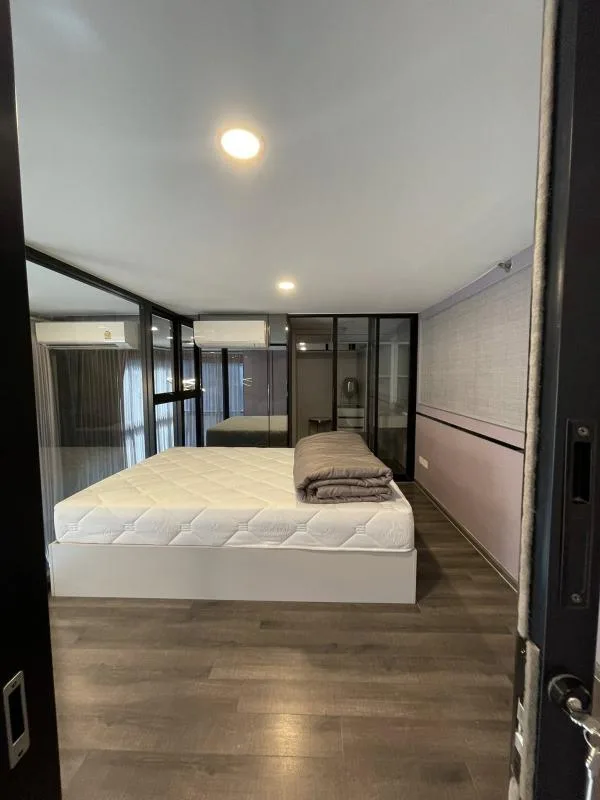 Property photos for KnightsBridge Space ??? Rama9