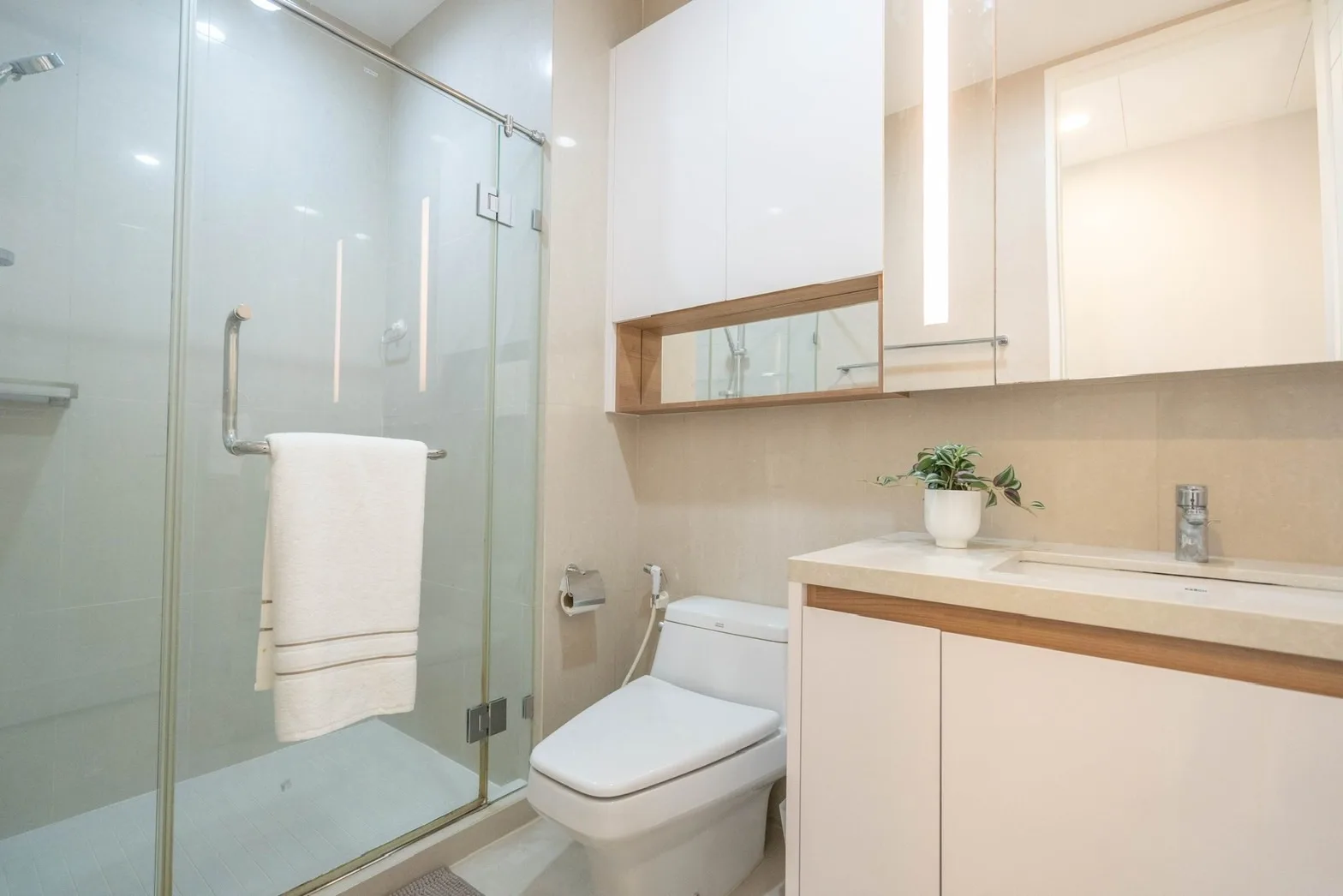 Property photos for Q Langsuan