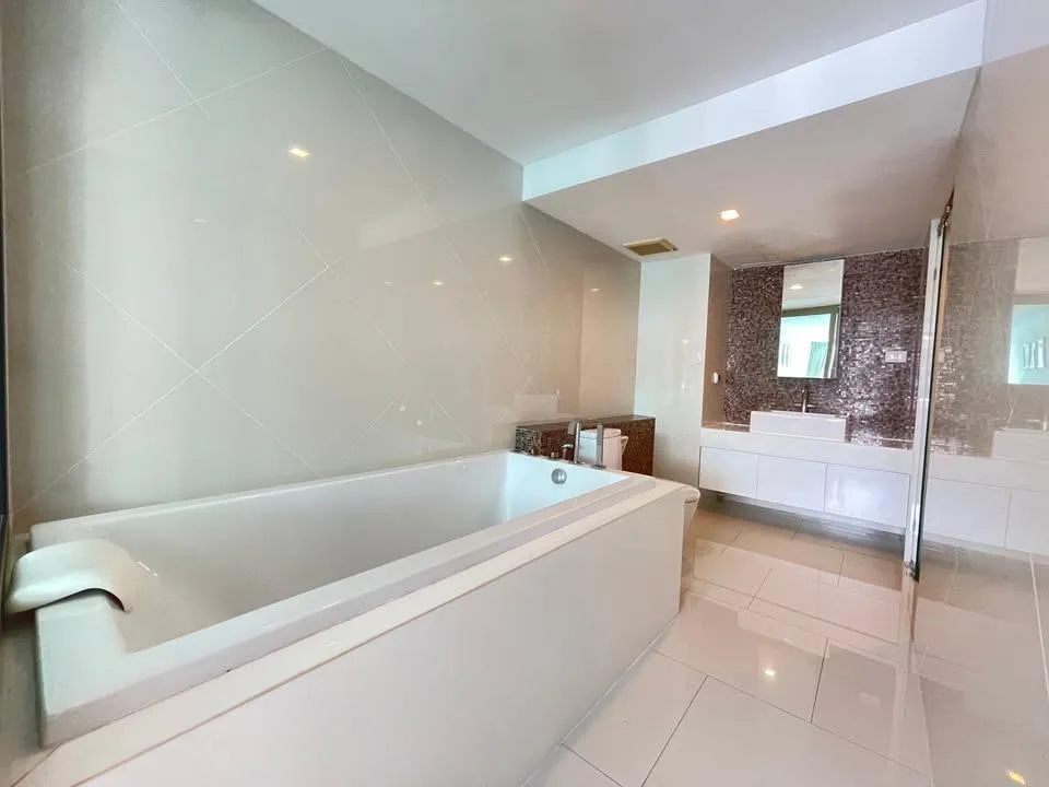 Property photos for The Sanctuary Wongamat