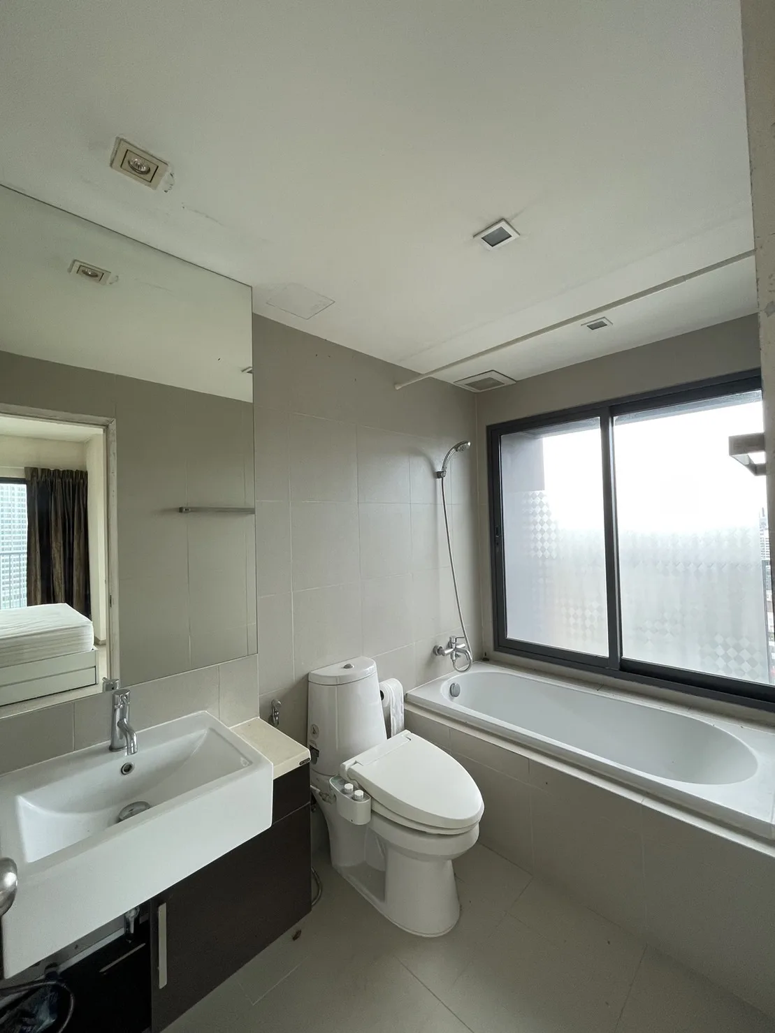 Property photos for Noble Remix